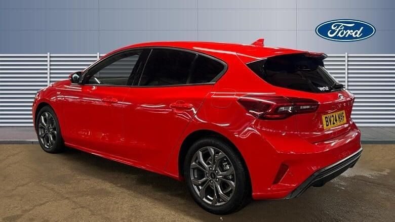 Used Ford Focus ST-Line 155 HP (114 kW) 2024 Red Hatchback