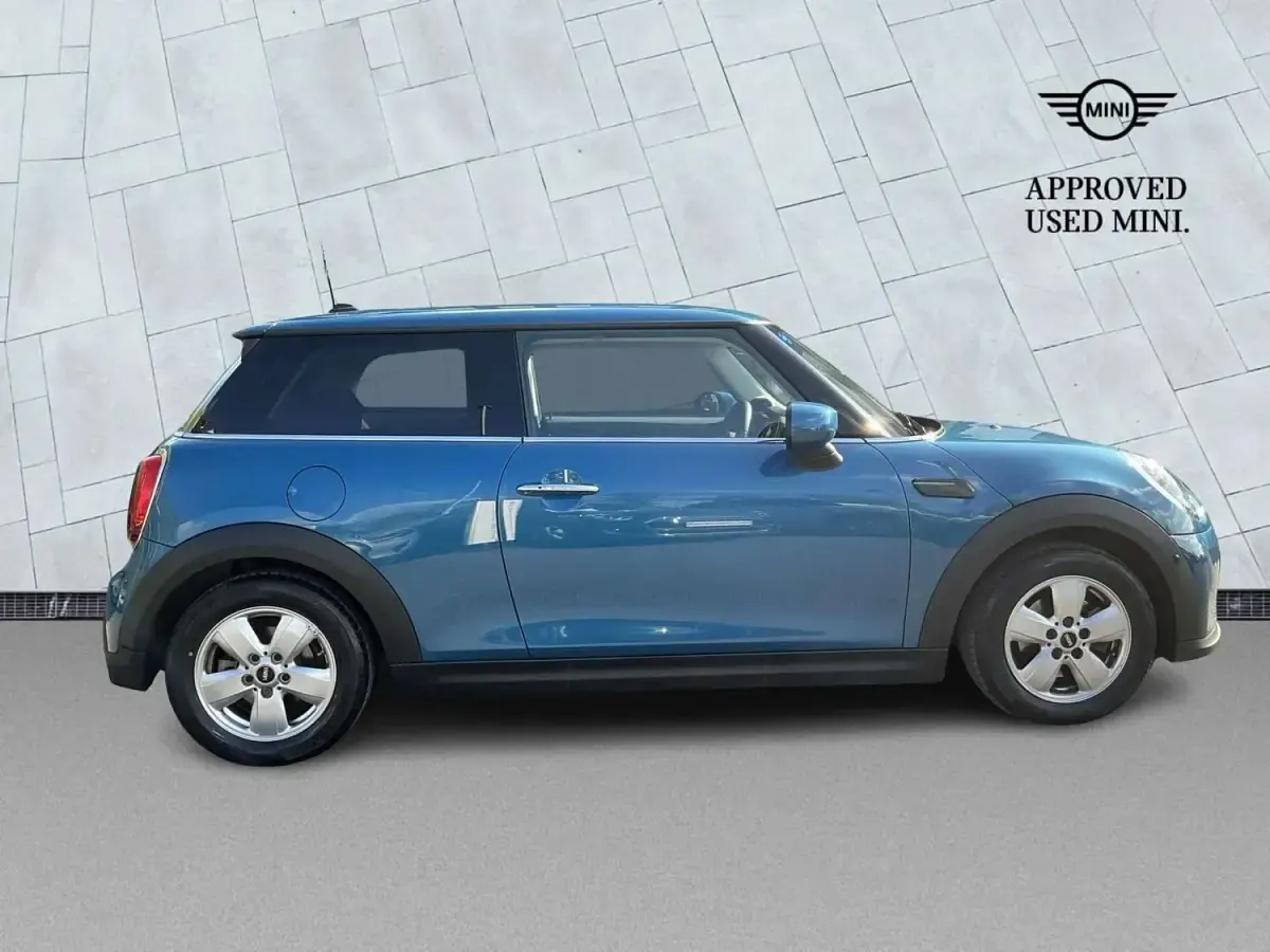Usado Mini Cooper Classic 134 CV (98 kW) 2022 Azul Utilitario