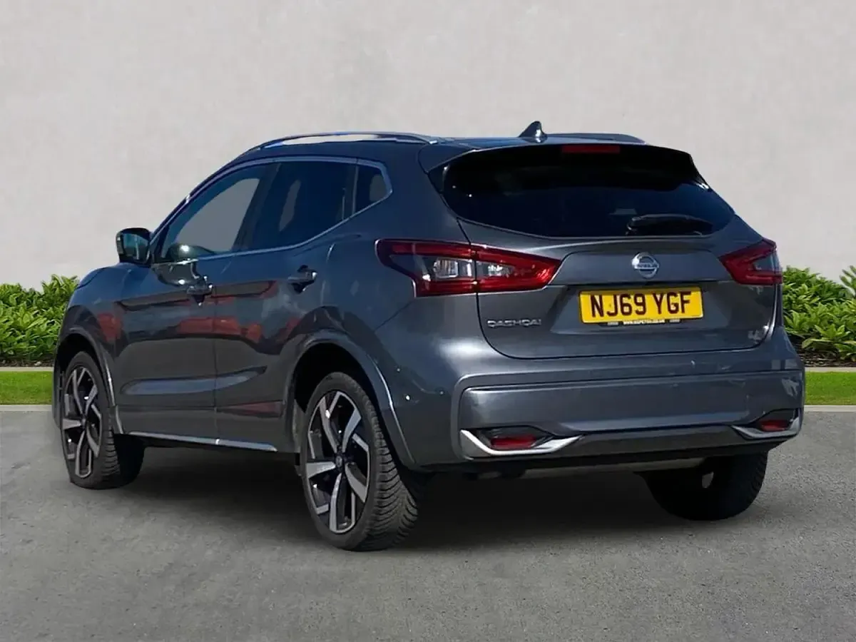 Used Nissan Qashqai Tekna+ 160 HP (117 kW) 2019 Grey SUV