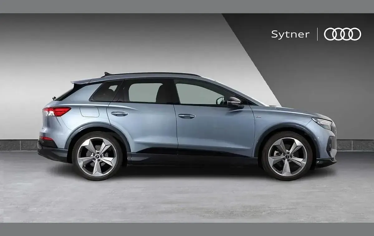 Used Audi Q4 e-tron Black Edition 206 kW (281 HP) 2025 Blue SUV