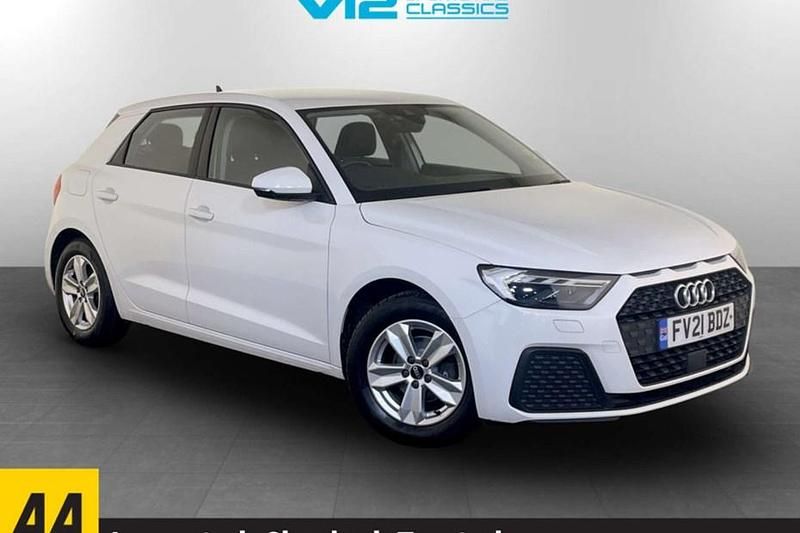 Used Audi A1 Sportback Advanced 95 HP (69 kW) 2021 White Hatchback