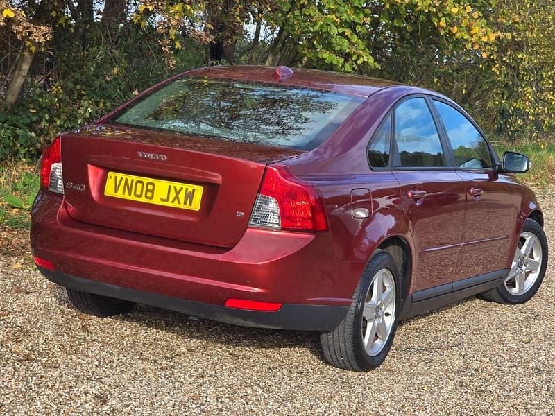 Used Volvo S40 2008 Red Sedan