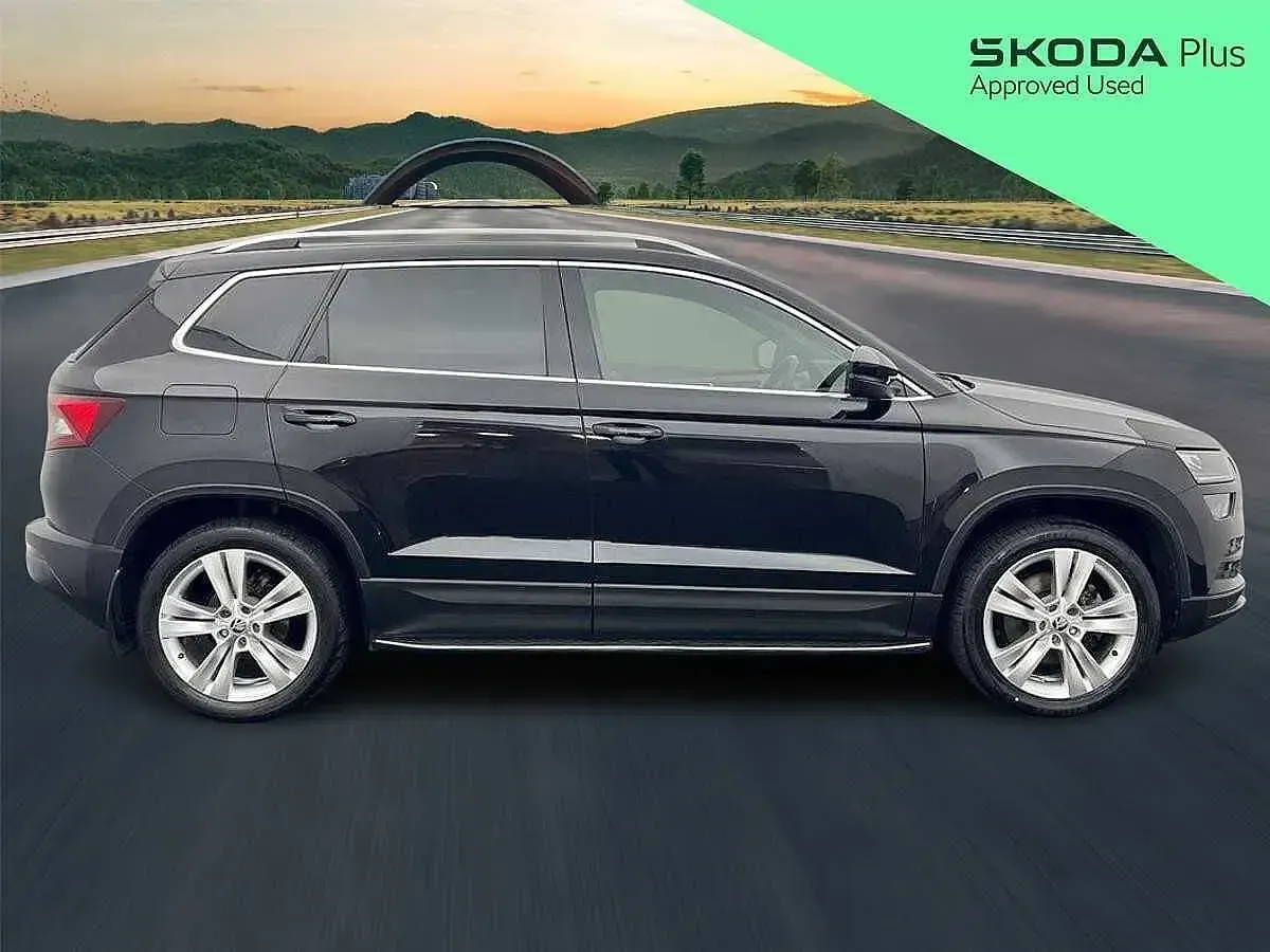 Used Skoda Karoq SE L 110 HP (80 kW) 2020 Black magic pearl effect SUV
