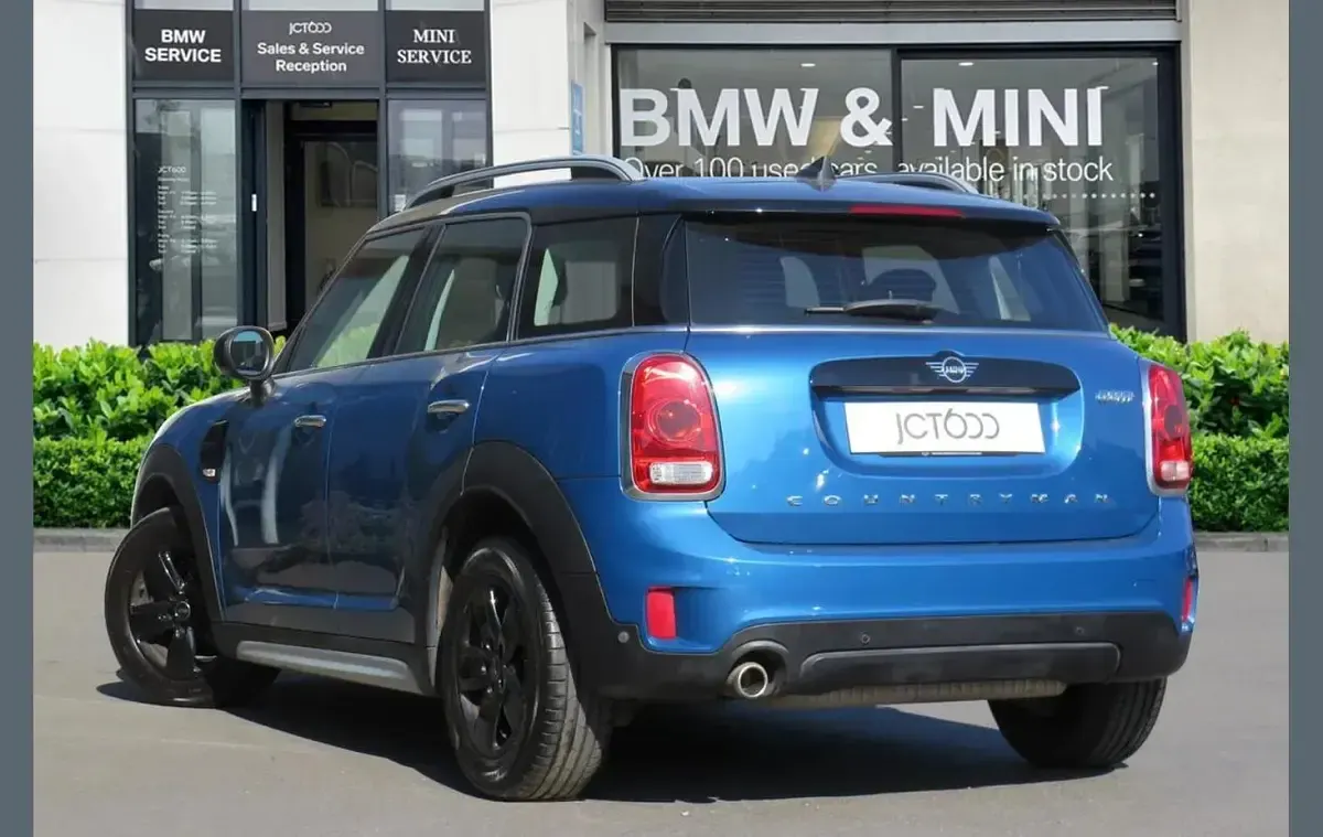 Used Mini Cooper Countryman Classic 134 HP (98 kW) 2019 Blue SUV