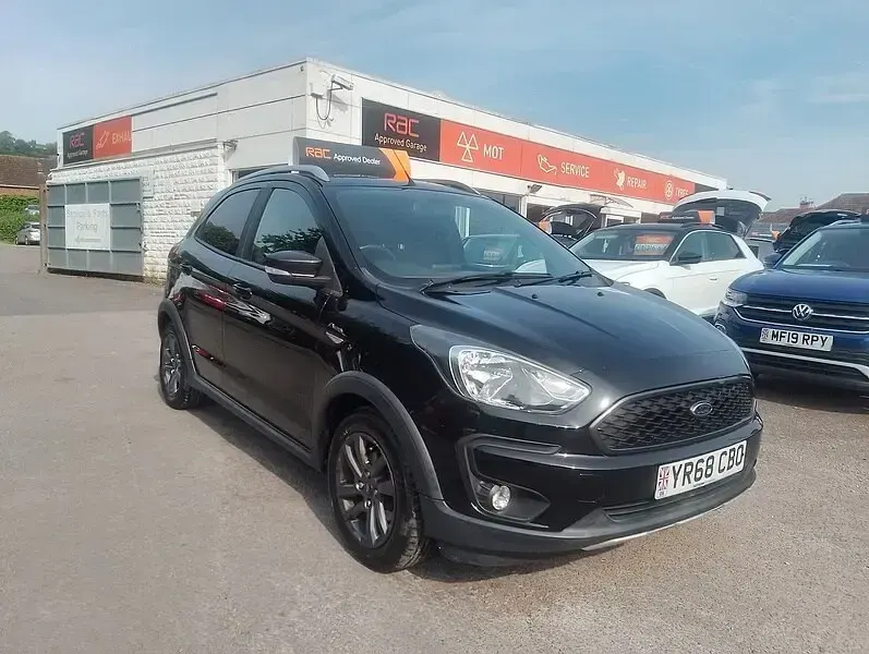 Used Ford Ka Plus Active 85 HP (62 kW) 2018 Black Hatchback