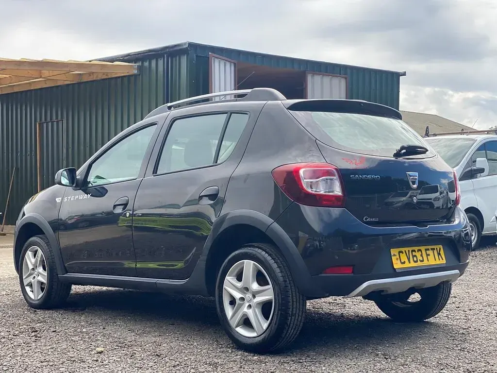 Used Dacia Sandero Lauréate 2013 Black Hatchback