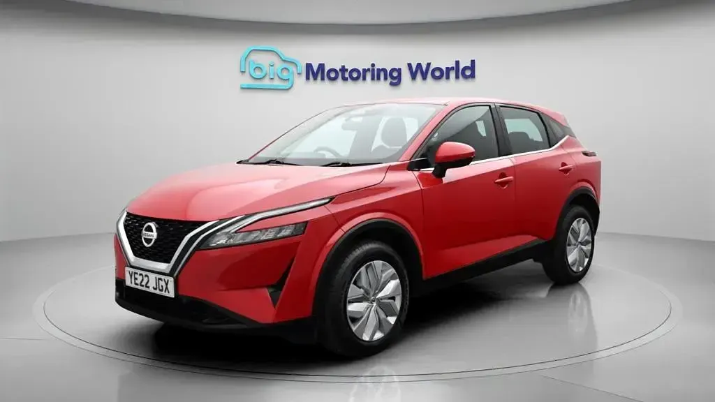 Used Nissan Qashqai S 140 HP (102 kW) 2022 Red SUV
