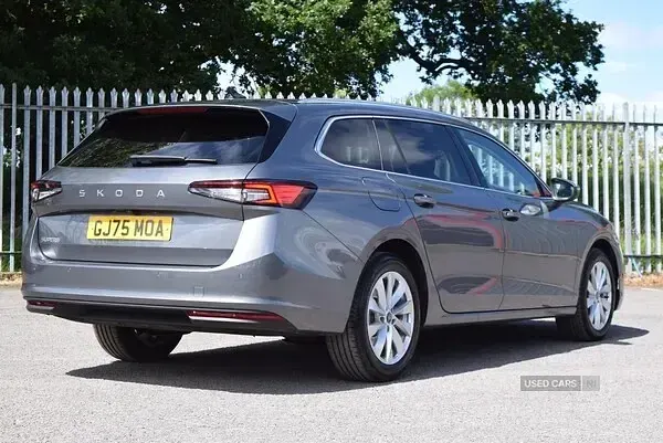 Used Skoda Superb SE Technology 150 HP (110 kW) 2025 Grey Estate