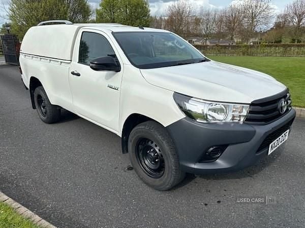White Used 2020 Toyota HiLux Active Pickup | £15,950 (Fair price) - Image 1/4
