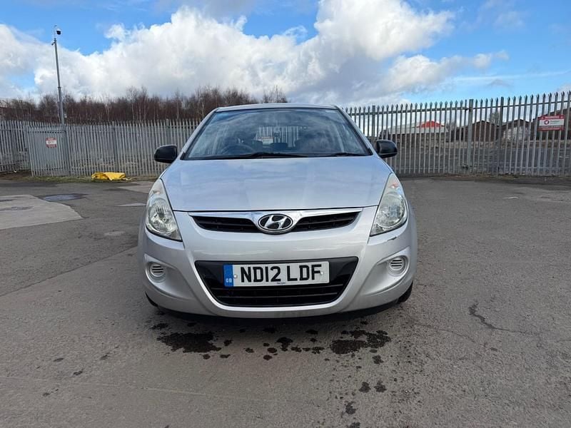 Used Hyundai i20 Classic 2012 Silver Hatchback