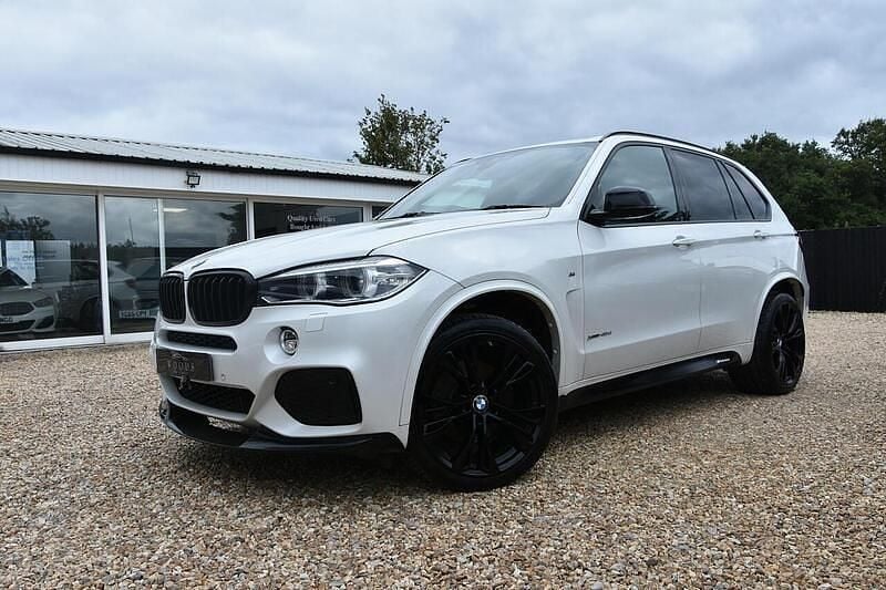 White Used 2015 BMW X5 M Sport SUV | £21,990 (Fair price) - Image 1/4