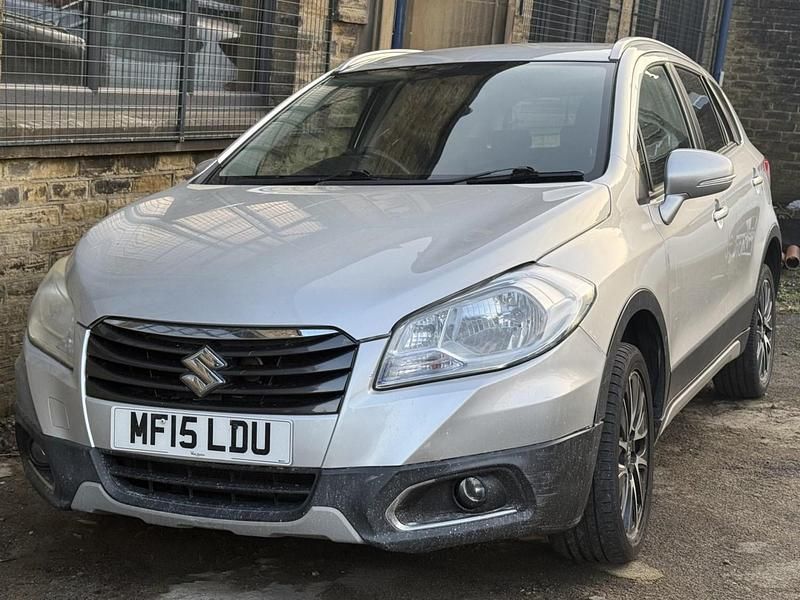 Used Suzuki SX4 SZ-T 118 HP (86 kW) 2015 Silver Hatchback