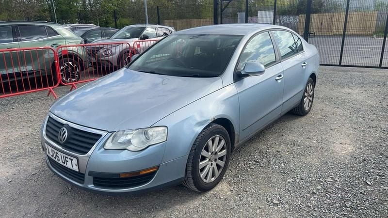 Usado VW Passat S 105 HP (77 kW) 2006 Azul Sedan