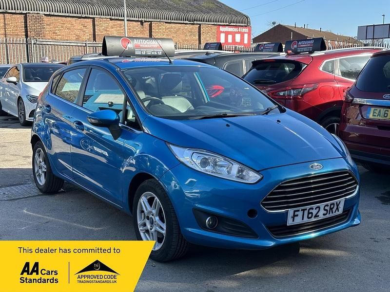 Used Ford Fiesta Zetec 2012 Blue Hatchback