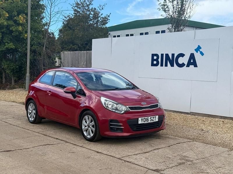 Red Used 2016 Kia Rio Hatchback | £4,500 (Good price) - Image 1/4