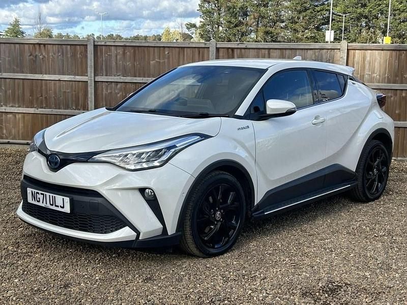 Used Toyota C-HR Design 122 HP (89 kW) 2022 White SUV