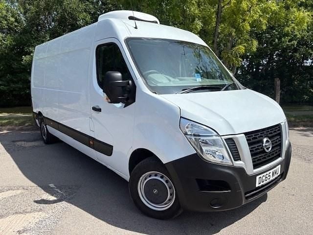 White Used 2015 Nissan NV400 SE Van | £6,490 (A bit pricey) - Image 1/4