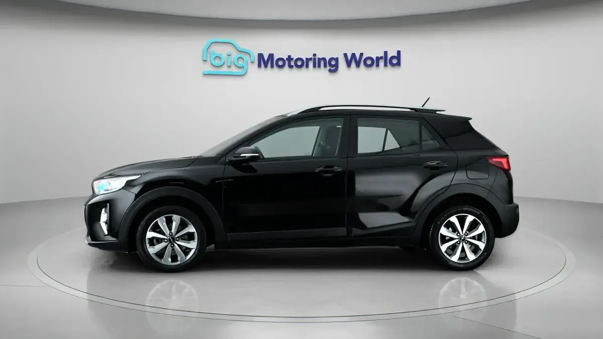 Used Kia Stonic 99 HP (72 kW) 2022 Black SUV