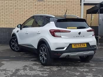Used Renault Captur Version S 140 HP (102 kW) 2021 White SUV