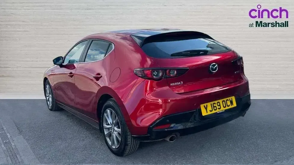 Used Mazda 3 122 HP (89 kW) 2019 Red Hatchback
