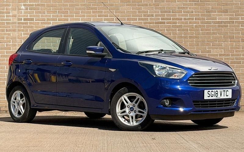 Usado Ford Ka Plus Zetec 70 HP (51 kW) 2017 Azul Citadino