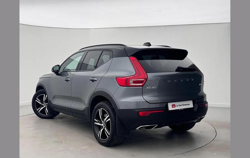 Used Volvo XC40 R-Design 187 HP (137 kW) 2018 Grey SUV