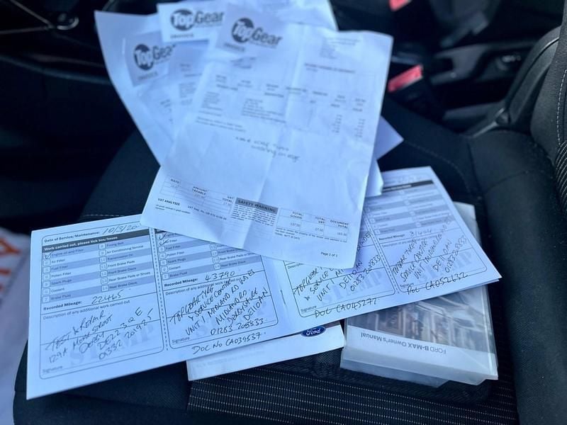 Used Ford B-MAX Zetec 2015 White MPV