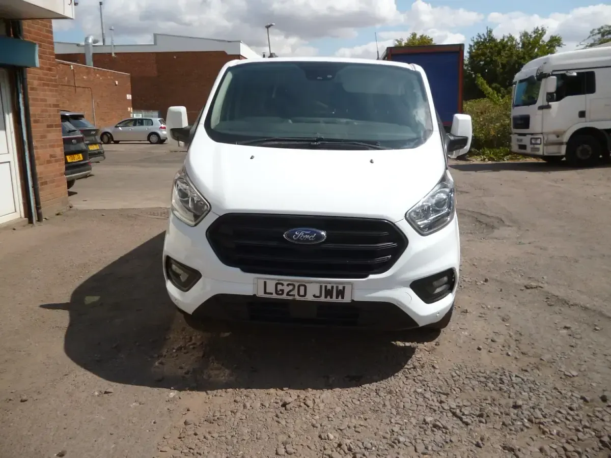 Used Ford Transit Custom Trend 105 HP (77 kW) 2020 White Van