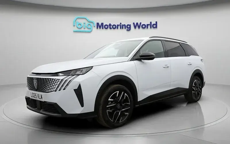 Used Peugeot 5008 Allure 136 HP (100 kW) 2025 White SUV