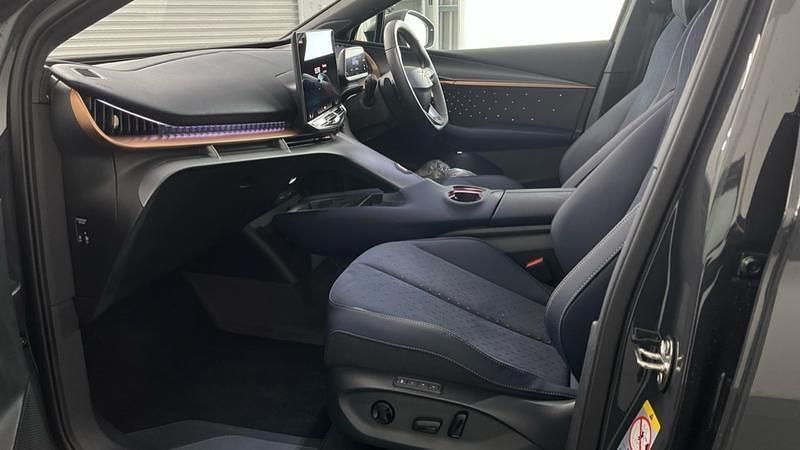 Used Cupra Tavascan 210 kW (286 HP) 2025 SUV