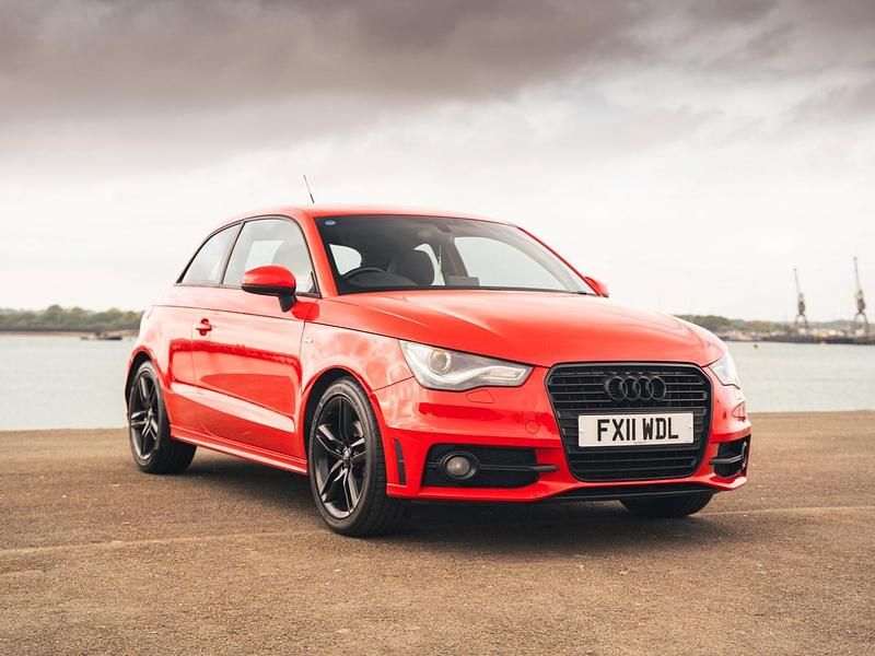 Used Audi A1 S-Line 105 HP (77 kW) 2011 Red Hatchback