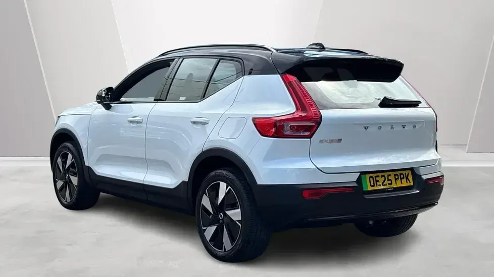 Used Volvo EX40 Plus 185 kW (252 HP) 2025 White SUV