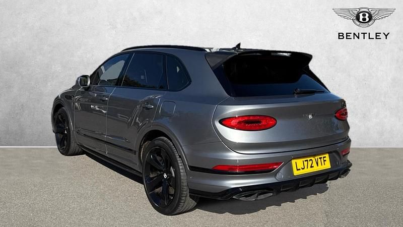 Used Bentley Bentayga 449 HP (330 kW) 2022 Grey SUV