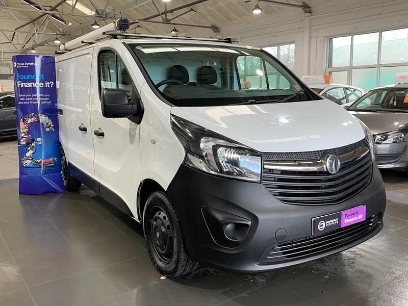 Used Vauxhall Vivaro S 2017 White