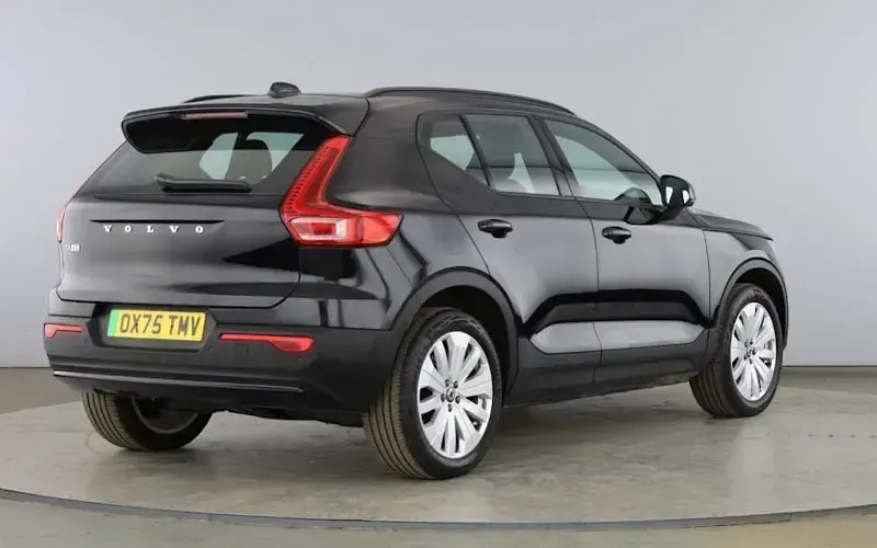 Used Volvo EX40 Core 175 kW (238 HP) 2025 Black SUV