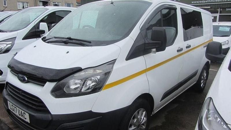 Used Ford Transit Custom 105 HP (77 kW) 2017 White Van