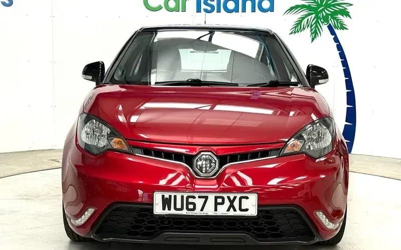 Used MG MG3 106 HP (77 kW) 2017 Red Hatchback