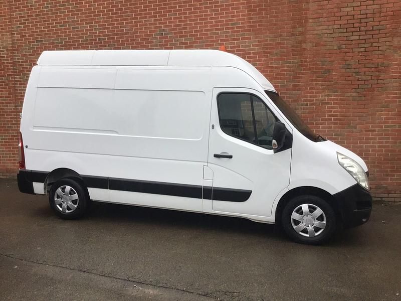 Used Renault Master Business 2018 White Van