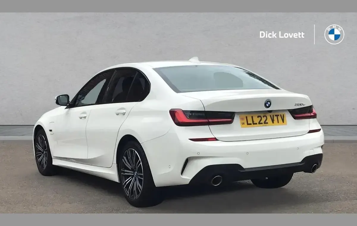 Used BMW 330e M Sport 288 HP (211 kW) 2022 White Sedan