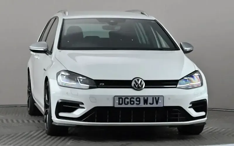 Used VW Golf VIII R 300 HP (220 kW) 2020 Estate
