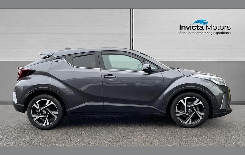 Used Toyota RAV4 Business Edition 140 HP (102 kW) 2017 Red SUV