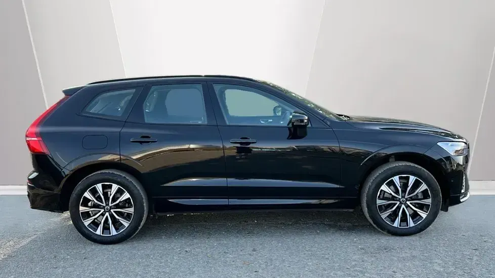 Used Volvo XC60 Plus 197 HP (144 kW) 2023 Black SUV