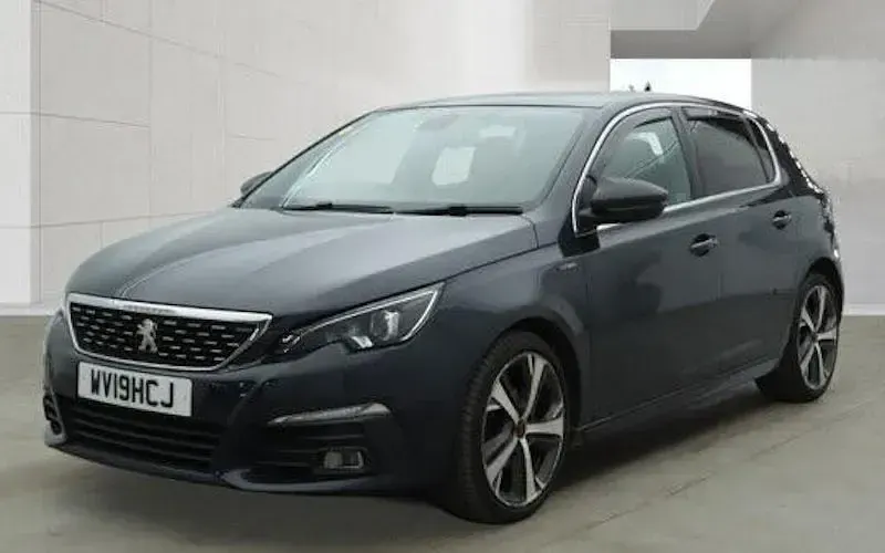 Used Peugeot 308 GT-line 131 HP (96 kW) 2019 Hatchback