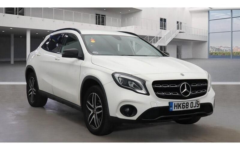 Used 2020 Mercedes GLA180 Urban SUV | £15,990 (Fair price) - Image 1/2