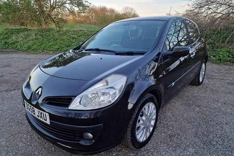 Black Used 2008 Renault Clio II Dynamique Hatchback | £1,680 (Fair price) - Image 1/1