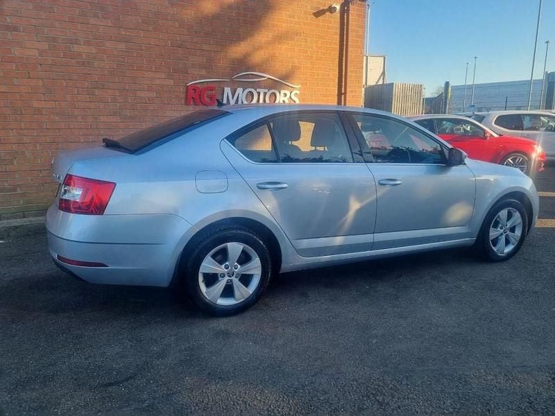 Used Skoda Octavia SE Technology 115 HP (84 kW) 2018 Silver Hatchback
