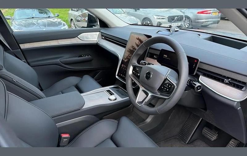 New Volvo EX90 Performance 380 kW (517 HP) 2026 Silver dawn SUV