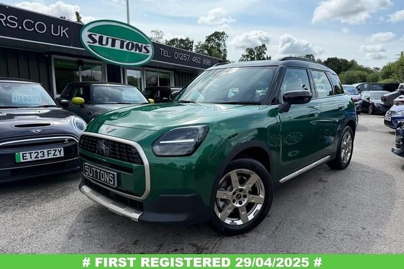 Green New 2025 Mini Countryman Exclusive SUV | £30,995 (Good price) - Image 1/1