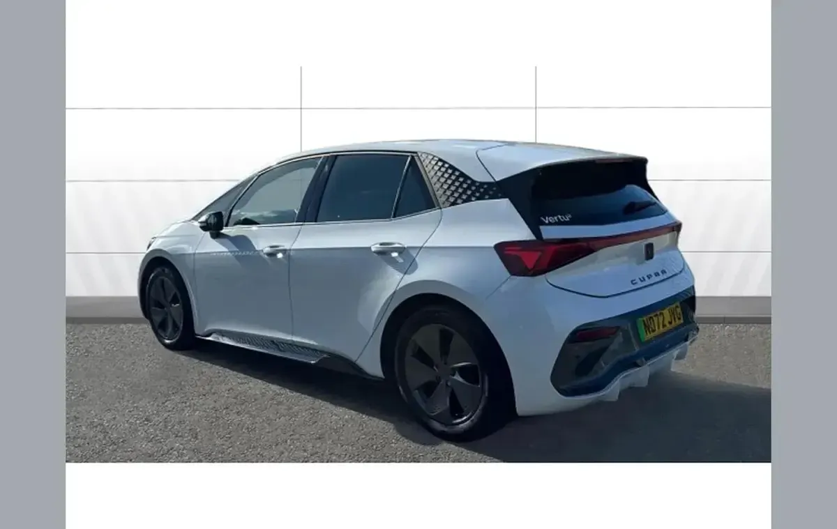 Usado Cupra Born 150 kW (204 HP) 2022 Branco Citadino