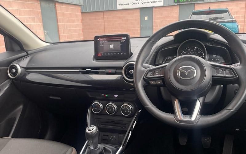 Used Mazda 2 90 HP (66 kW) 2020 Blue Hatchback